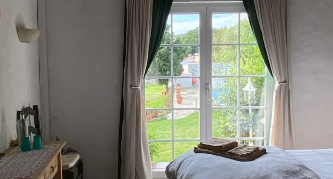 f6ba12a42ea7e0f7315e42bc438b1d9f-1